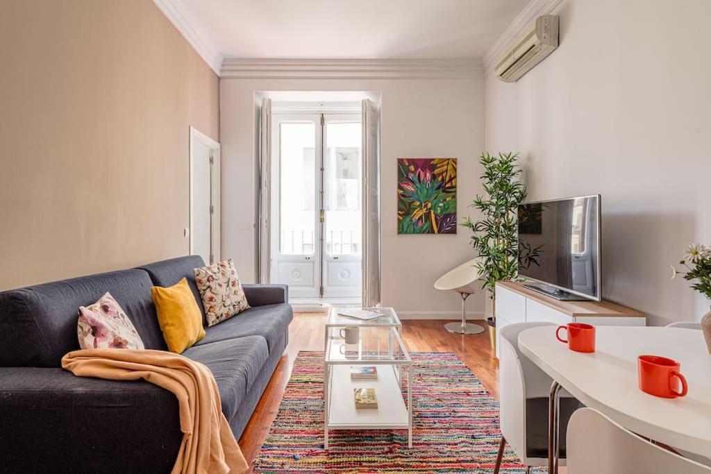 Bright Apartment In Gran Via With Balconies Inf2Iz3 Madrid Bagian luar foto