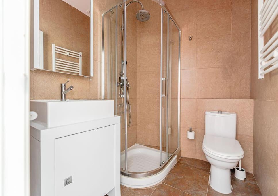 Bright Apartment In Gran Via With Balconies Inf2Iz3 Madrid Bagian luar foto