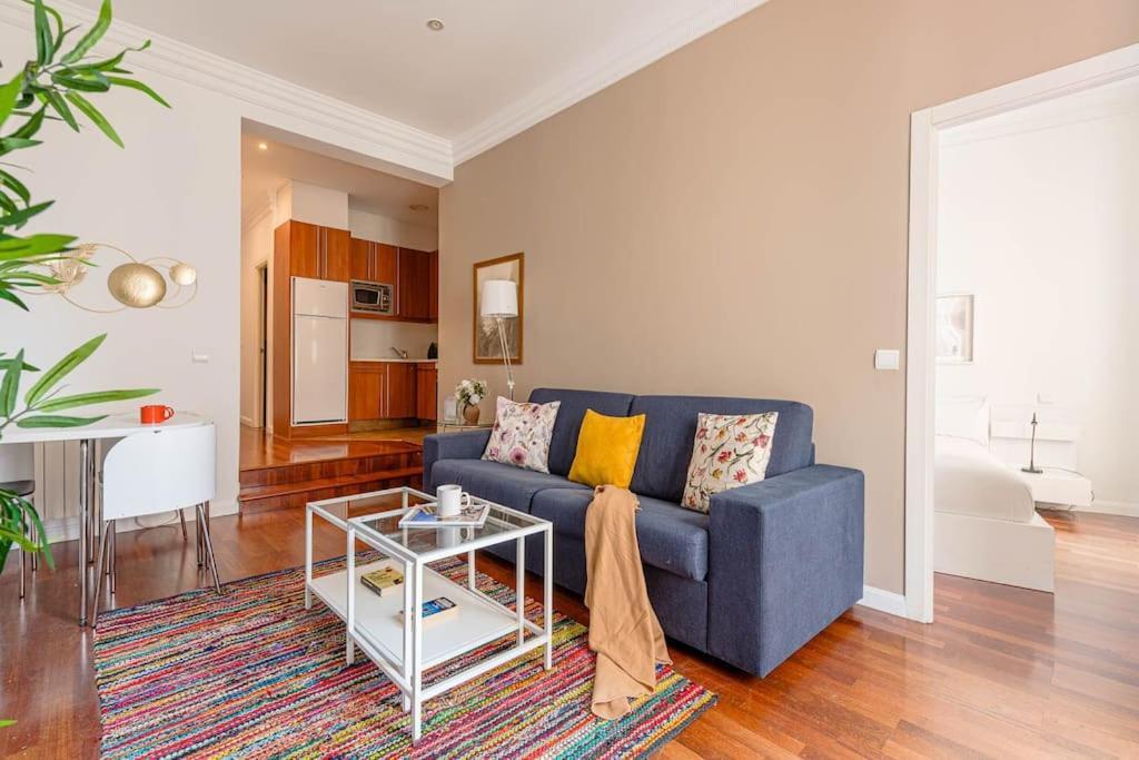 Bright Apartment In Gran Via With Balconies Inf2Iz3 Madrid Bagian luar foto