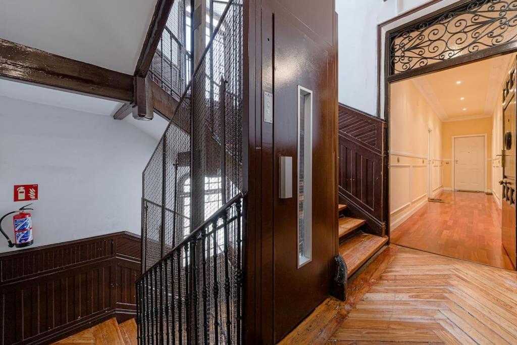 Bright Apartment In Gran Via With Balconies Inf2Iz3 Madrid Bagian luar foto
