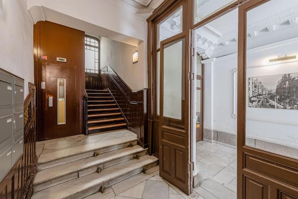Bright Apartment In Gran Via With Balconies Inf2Iz3 Madrid Bagian luar foto